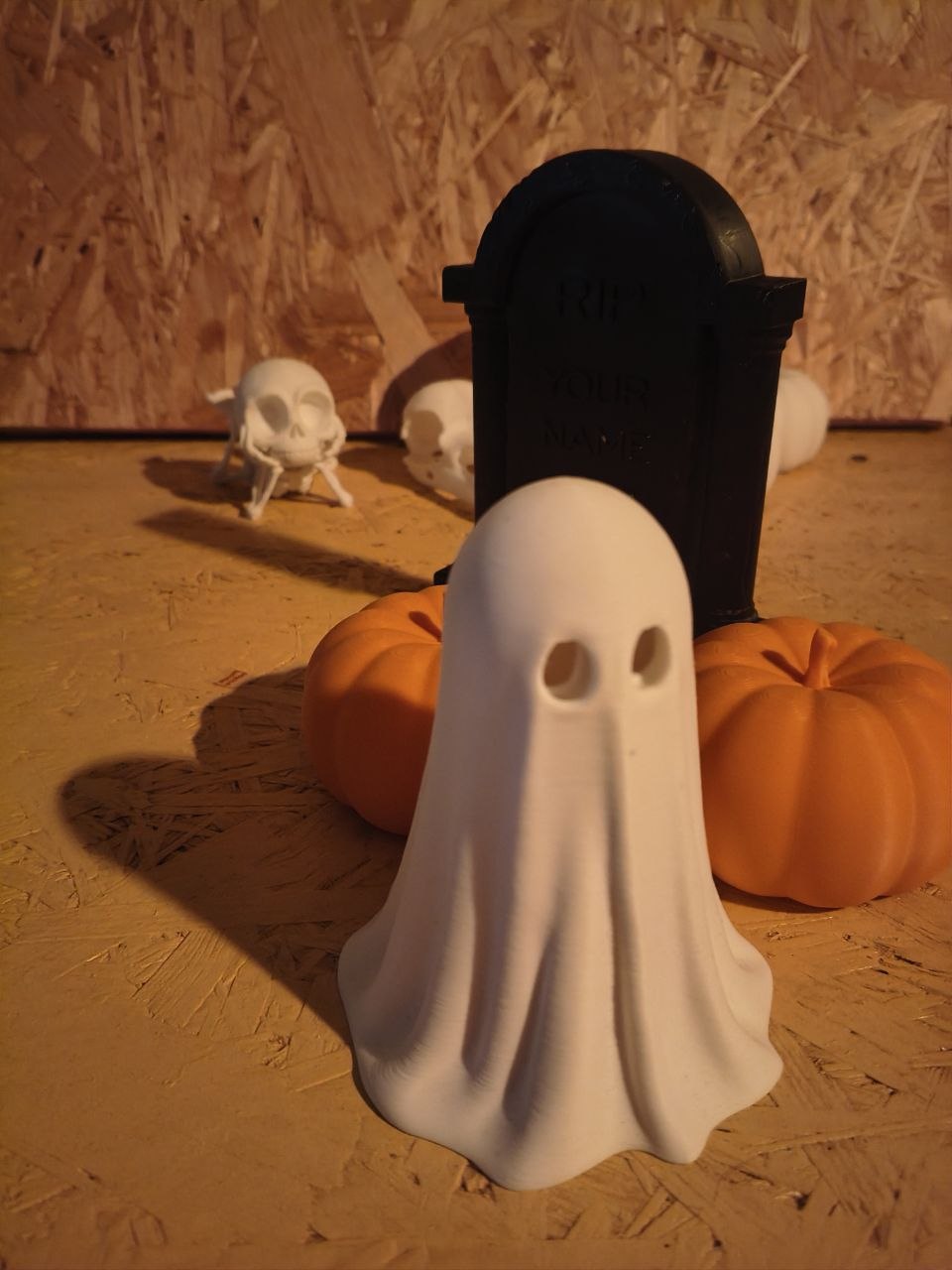 Zestaw dekoracji Halloween – duch i 2 dynie (druk 3D) - obrazek 4
